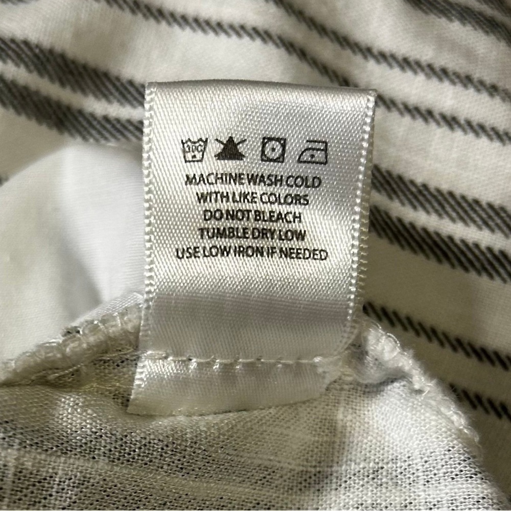 Indigo Rising linen cotton blend paper bag striped shorts. Size Medium - Picture 4 of 5